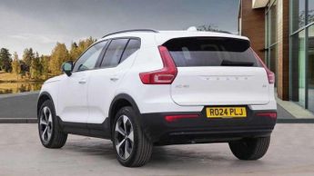 Volvo XC40 2.0 B3P Plus Dark 5dr Auto