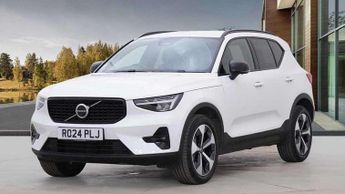 Volvo XC40 2.0 B3P Plus Dark 5dr Auto