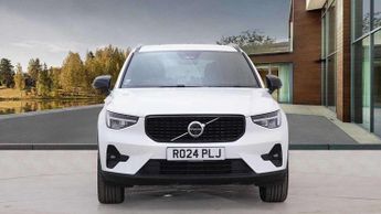 Volvo XC40 2.0 B3P Plus Dark 5dr Auto