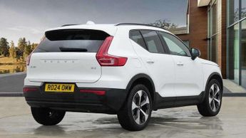 Volvo XC40 2.0 B3P Plus Dark 5dr Auto