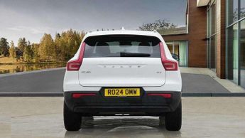 Volvo XC40 2.0 B3P Plus Dark 5dr Auto