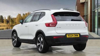 Volvo XC40 2.0 B3P Plus Dark 5dr Auto
