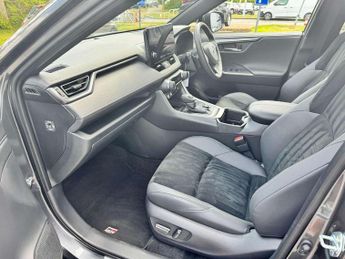 Toyota RAV4 2.5 PHEV GR Sport 5dr CVT