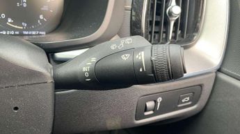 Volvo XC60 2.0 D5 PowerPulse R DESIGN Pro 5dr AWD Geartronic