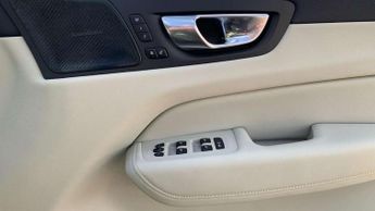 Volvo XC60 2.0 B4P Plus Dark 5dr Geartronic