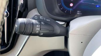 Volvo XC60 2.0 B4P Plus Dark 5dr Geartronic
