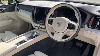 Volvo XC60 2.0 B4P Plus Dark 5dr Geartronic