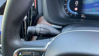 Volvo XC60 2.0 T8 [455] RC PHEV Ultimate Dark 5dr AWD Gtron