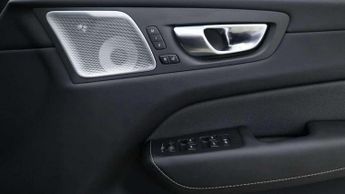 Volvo XC60 2.0 T8 [455] RC PHEV Ultimate Dark 5dr AWD Gtron