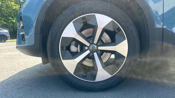 Volvo XC40 2.0 B4P Plus Dark 5dr Auto