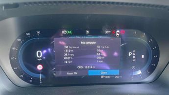 Volvo XC40 2.0 B4P Plus Dark 5dr Auto