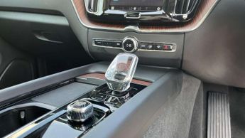 Volvo XC60 2.0 B5P Ultimate Dark 5dr AWD Geartronic