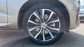 Volvo XC60 2.0 B5P Ultimate Dark 5dr AWD Geartronic