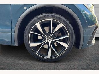 Volkswagen Tiguan 2.0 TDI 200 4Motion R-Line 5dr DSG