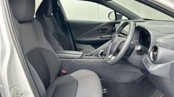 Toyota C-HR 2.0 PHEV Design 5dr CVT