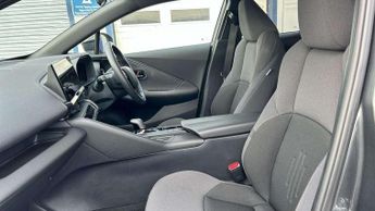 Toyota C-HR 2.0 PHEV Design 5dr CVT