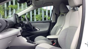 Toyota Yaris 1.5 Hybrid Excel 5dr CVT