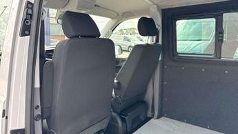 Volkswagen Transporter 2.0 BiTDI 204 Highline Kombi Van DSG