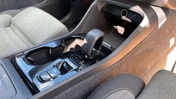 Volvo XC40 2.0 B3P Plus Dark 5dr Auto