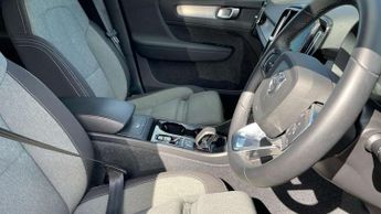 Volvo XC40 2.0 B3P Plus Dark 5dr Auto