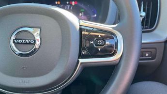 Volvo XC60 2.0 T6 [350] RC PHEV Plus Dark 5dr AWD Geartronic