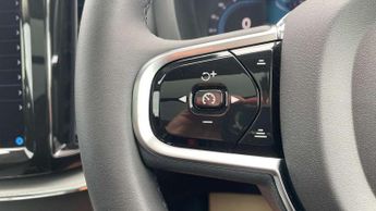 Volvo XC60 2.0 T6 [350] RC PHEV Plus Dark 5dr AWD Geartronic