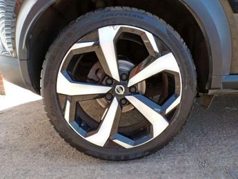 Nissan Juke 1.0 DiG-T Premiere Edition 5dr