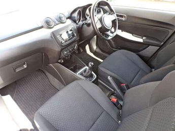 Suzuki Swift 1.2 Dualjet Attitude 5dr