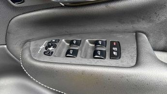 Volvo XC90 2.0 T8 Recharge PHEV Inscription Pro 5dr AWD Auto