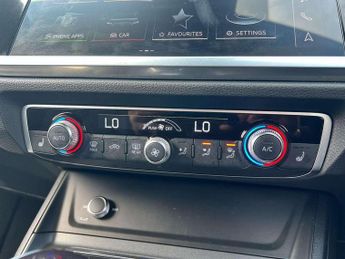 Audi Q3 35 TFSI S Line 5dr S Tronic [Leather]