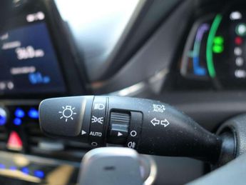 Hyundai IONIQ 1.6 GDi Hybrid Premium SE 5dr DCT