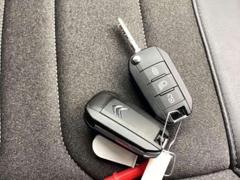 Citroen C3 1.2 PureTech Saint James 5dr