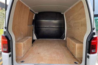 Volkswagen Transporter 2.0 TDI 110 Highline Van