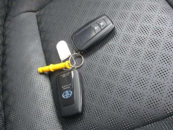 Toyota C-HR 1.8 Hybrid Design 5dr CVT