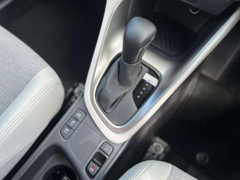 Toyota Yaris 1.5 Hybrid Excel 5dr CVT