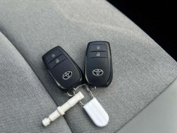 Toyota Yaris 1.5 Hybrid Excel 5dr CVT