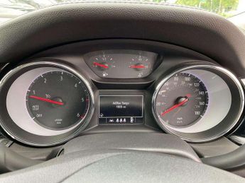 Vauxhall Insignia 1.5 Turbo D SE Nav 5dr