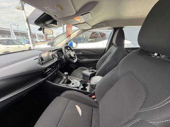 Nissan Qashqai 1.3 DiG-T MH Acenta Premium 5dr