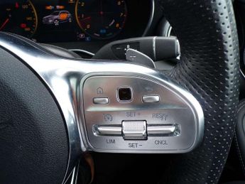Mercedes-Benz GLC GLC 300 4Matic AMG Line Premium Plus 5dr 9G-Tronic