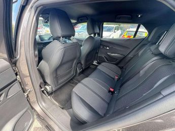 Peugeot 2008 1.2 PureTech 130 GT 5dr