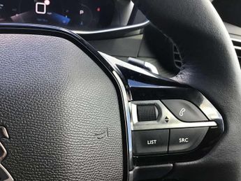 Peugeot 208 1.2 PureTech 130 Allure Premium + 5dr EAT8