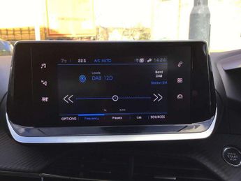 Peugeot 208 1.2 PureTech 130 Allure Premium + 5dr EAT8