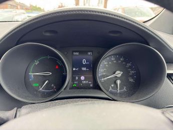 Toyota C-HR 1.8 Hybrid Design 5dr CVT