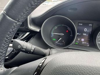 Toyota C-HR 1.8 Hybrid Design 5dr CVT