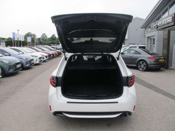 Toyota Corolla Touring Sport 2.0 VVT-i Hybrid Design 5dr CVT