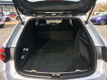 Toyota Corolla 1.8 VVT-i Hybrid Commercial Auto