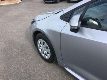 Toyota Corolla 1.8 VVT-i Hybrid Commercial Auto
