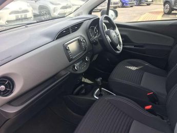 Toyota Yaris 1.5 Hybrid Icon Tech 5dr CVT