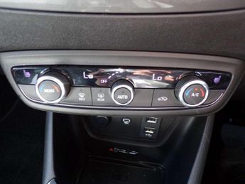 Vauxhall Crossland 1.2 Turbo [130] Elite Nav 5dr Auto