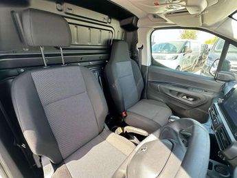 Peugeot Partner 1000 1.5 BlueHDi 100 Professional Premium + Van